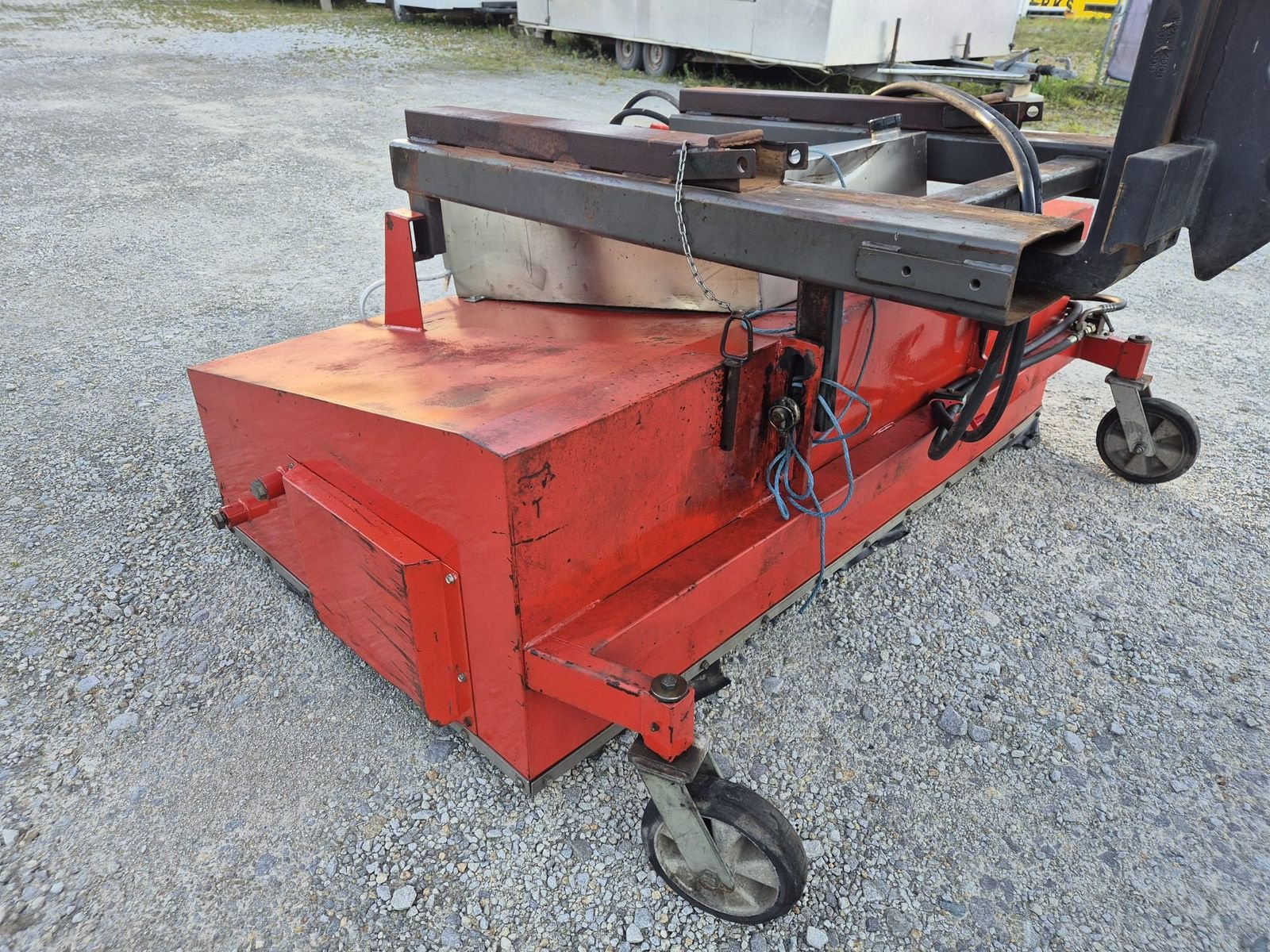 Kehrmaschine Türe ait Eco Kehrmaschine Stapler Radlader Bema Tuchel, Gebrauchtmaschine içinde Aigen-Schlägl (resim 4)