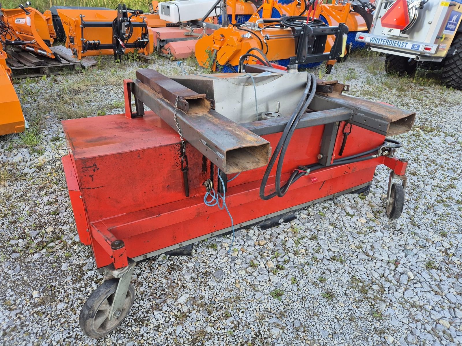 Kehrmaschine Türe ait Eco Kehrmaschine Stapler Radlader Bema Tuchel, Gebrauchtmaschine içinde Aigen-Schlägl (resim 18)