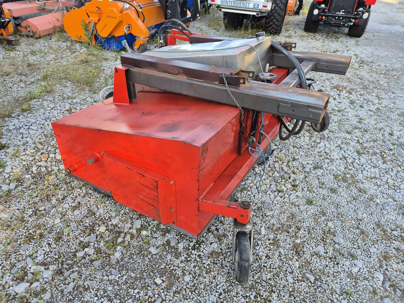 Kehrmaschine Türe ait Eco Kehrmaschine Stapler Radlader Bema Tuchel, Gebrauchtmaschine içinde Aigen-Schlägl (resim 16)