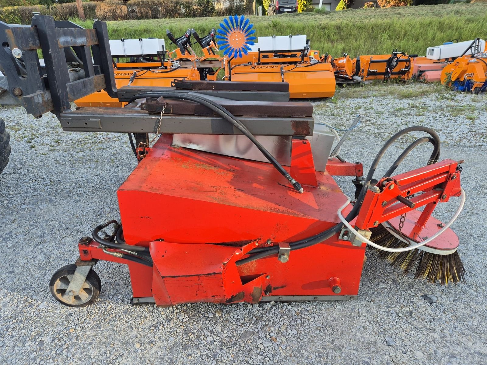 Kehrmaschine Türe ait Eco Kehrmaschine Stapler Radlader Bema Tuchel, Gebrauchtmaschine içinde Aigen-Schlägl (resim 9)