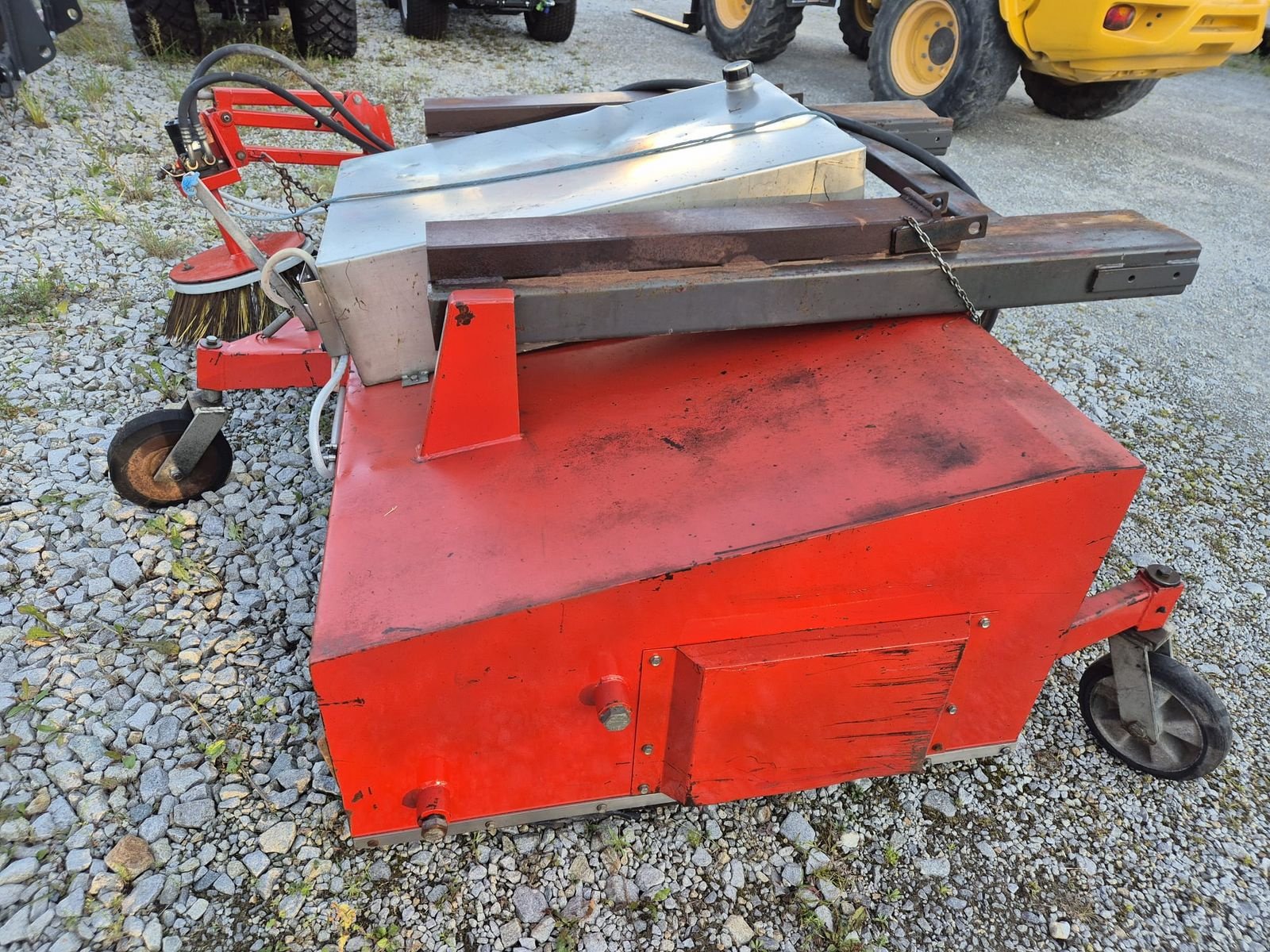 Kehrmaschine Türe ait Eco Kehrmaschine Stapler Radlader Bema Tuchel, Gebrauchtmaschine içinde Aigen-Schlägl (resim 15)