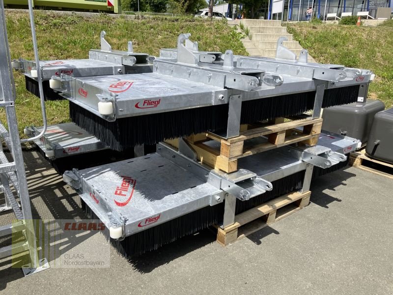 Kehrmaschine tip Fliegl KEBFLI250005 LÖWE 2.500MM, Neumaschine in Hollfeld (Poză 1)