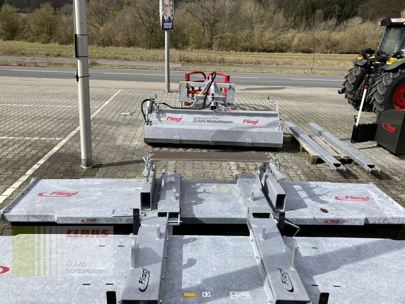 Kehrmaschine του τύπου Fliegl KEBFLI400005 LÖWE 4.000MM, Neumaschine σε Schwend (Φωτογραφία 7)