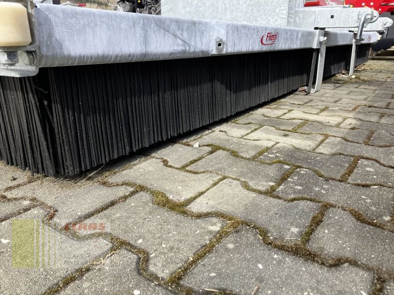 Kehrmaschine του τύπου Fliegl KEBFLI400005 LÖWE 4.000MM, Neumaschine σε Schwend (Φωτογραφία 10)