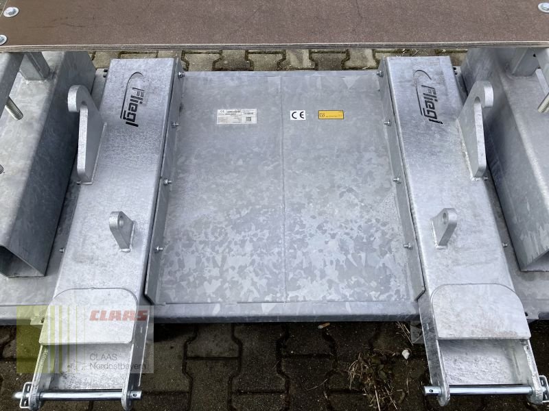 Kehrmaschine του τύπου Fliegl KEBFLI400005 LÖWE 4.000MM, Neumaschine σε Schwend (Φωτογραφία 9)