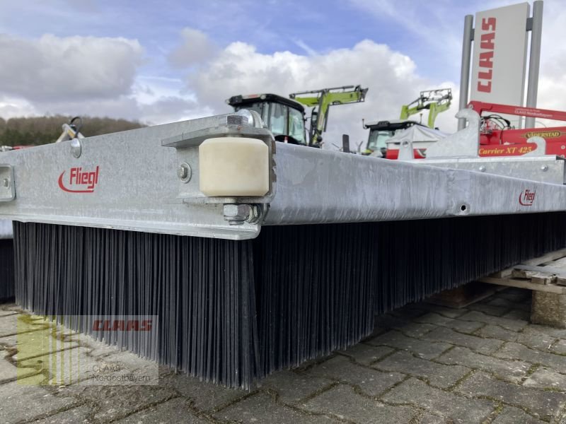 Kehrmaschine του τύπου Fliegl KEBFLI400005 LÖWE 4.000MM, Neumaschine σε Schwend (Φωτογραφία 12)