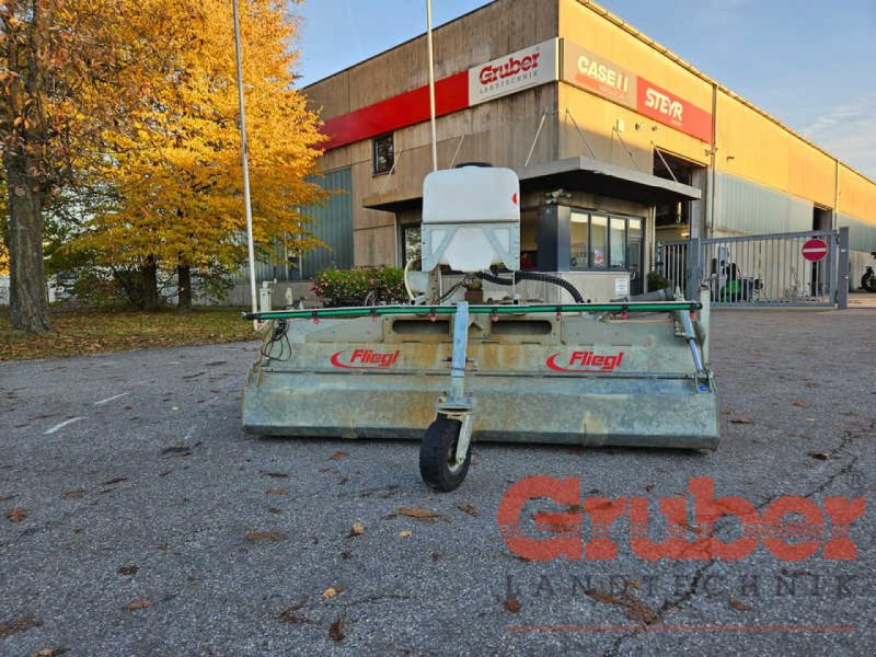 Kehrmaschine typu Fliegl KEH 230 Typ 600, Gebrauchtmaschine v Ampfing (Obrázek 1)