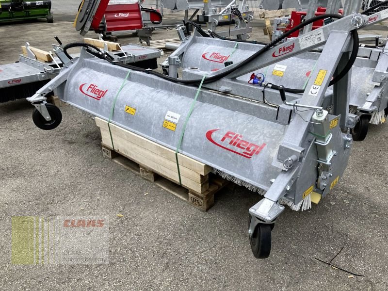 Kehrmaschine del tipo Fliegl KEHECO240000 ECONOMY 2.300MM, Neumaschine In Hof (Immagine 1)