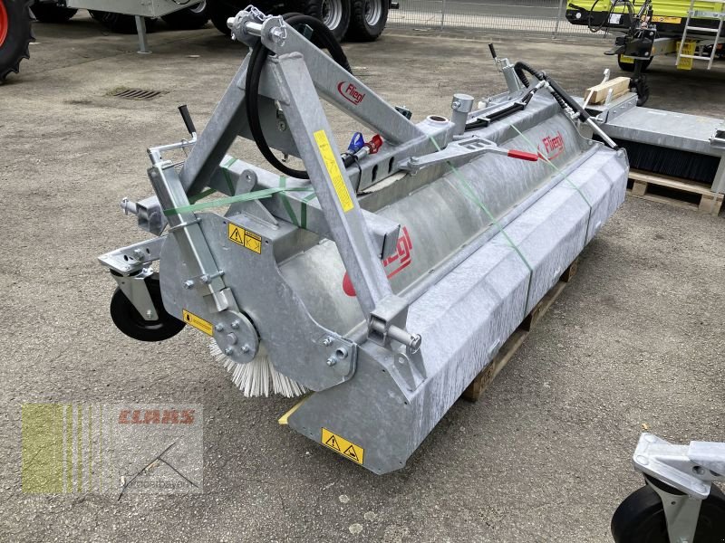 Kehrmaschine del tipo Fliegl KEHECO240000 ECONOMY 2.300MM, Neumaschine In Hof (Immagine 7)