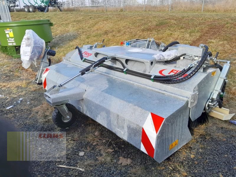 Kehrmaschine του τύπου Fliegl KEHPRF230000 PROFI 2.300MM, Neumaschine σε Altenstadt a.d. Waldnaab (Φωτογραφία 1)