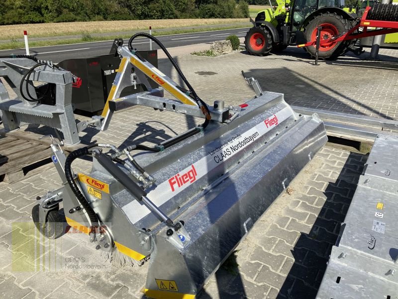 Fliegl KEHRMASCHINE "ECONOMY" 2300 MM, Neumaschine (Φωτογραφία 1) Kehrmaschine του τύπου Fliegl KEHRMASCHINE "ECONOMY" 2300 MM, Neumaschine σε Birgland (Φωτογραφία 1)