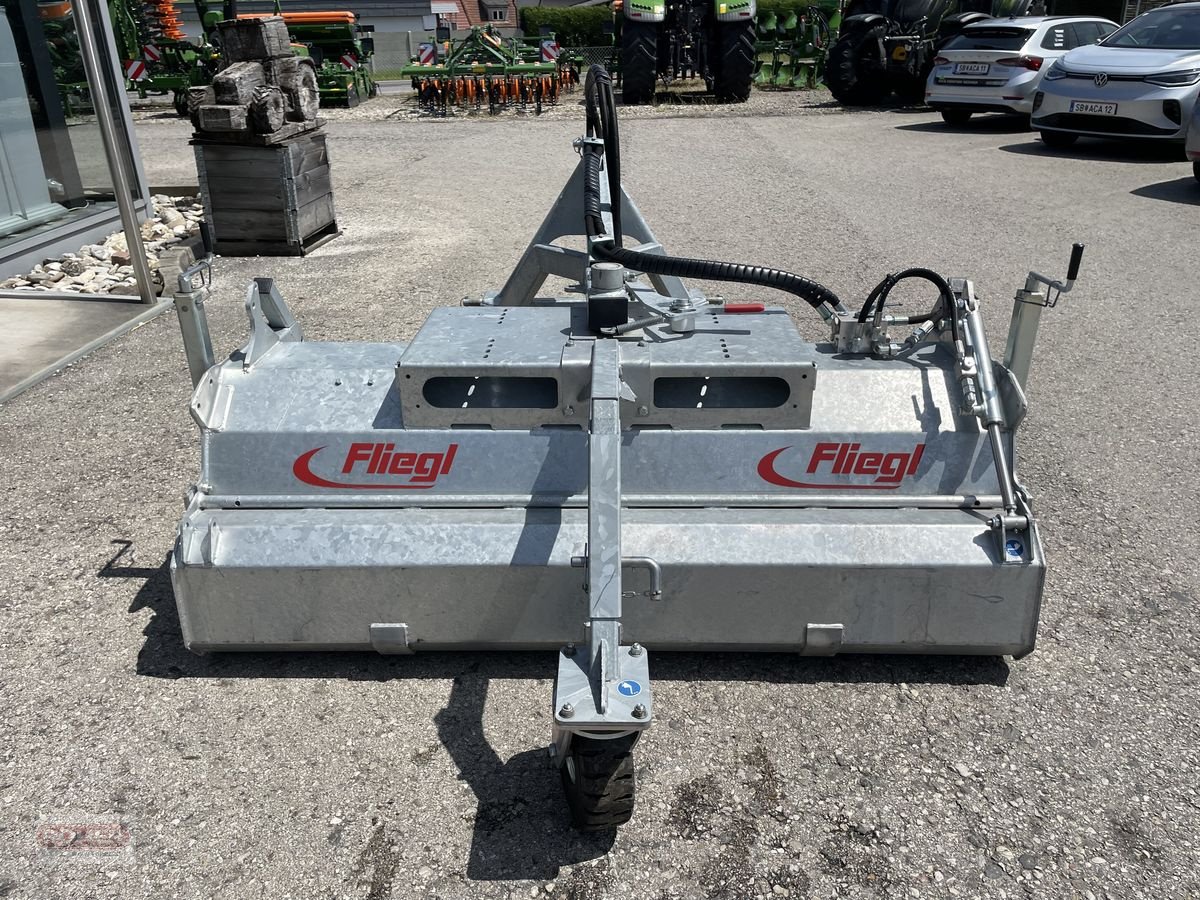 Kehrmaschine des Typs Fliegl Kehrmaschine Typ 500, Neumaschine in Wieselburg Land (Bild 10)