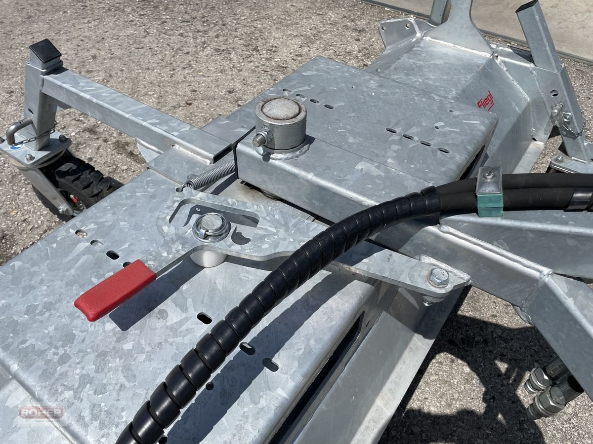 Kehrmaschine des Typs Fliegl Kehrmaschine Typ 500, Neumaschine in Wieselburg Land (Bild 2)