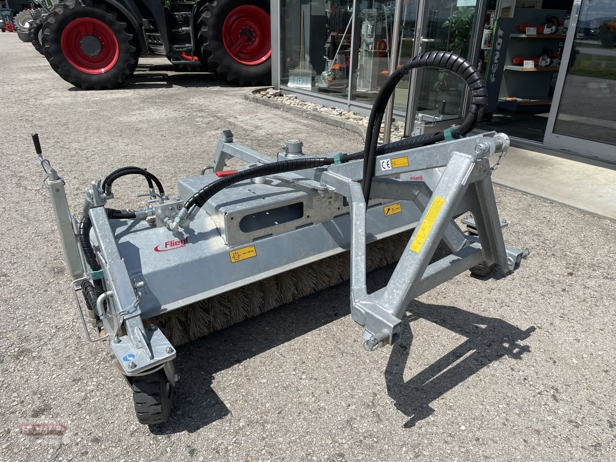 Kehrmaschine des Typs Fliegl Kehrmaschine Typ 500, Neumaschine in Wieselburg Land (Bild 12)