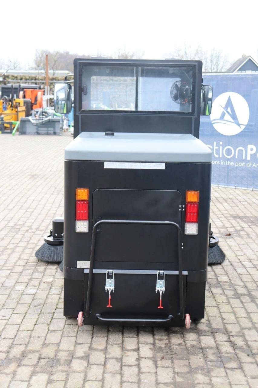 Kehrmaschine des Typs Floor SJ1950, Gebrauchtmaschine in Antwerpen (Bild 5)