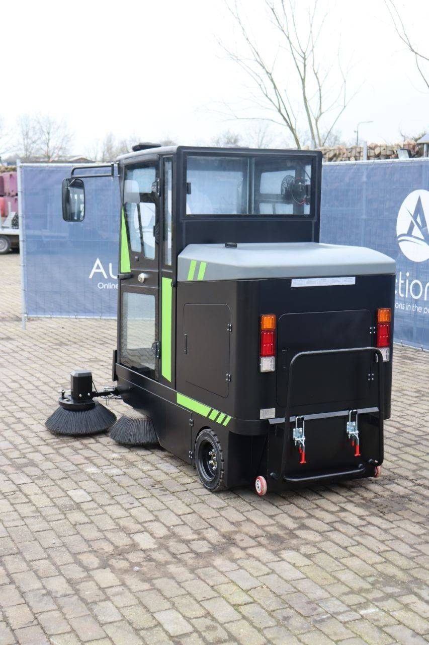 Kehrmaschine des Typs Floor SJ1950, Gebrauchtmaschine in Antwerpen (Bild 4)