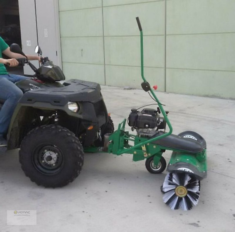 Kehrmaschine typu Geo ATV Kehrmaschine Geo NSW 140cm Quad Rasentraktor Kehrbesen NEU, Neumaschine v Sülzetal OT Osterweddingen (Obrázek 1)