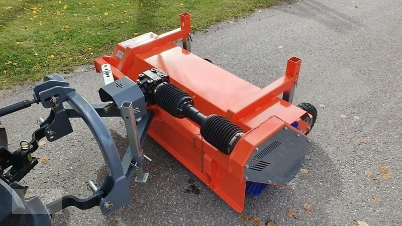 Kehrmaschine a típus Geo Kehrmaschine Geo SWT140 140cm Kehrbesen Traktor Zapfwelle NEU, Neumaschine ekkor: Sülzetal OT Osterweddingen (Kép 2)