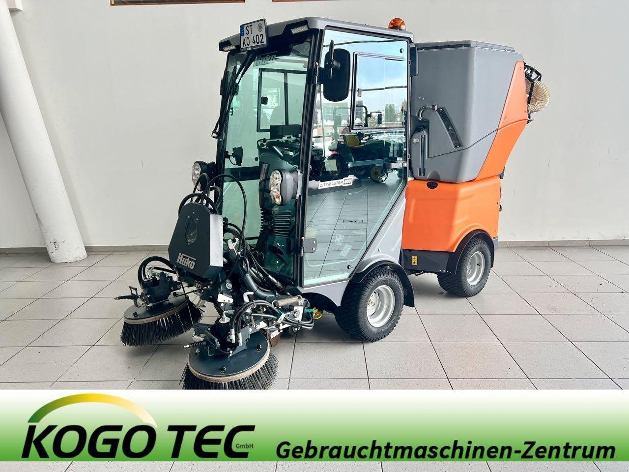 Kehrmaschine des Typs Hako Citymaster 400, Gebrauchtmaschine in Beckum (Bild 1)