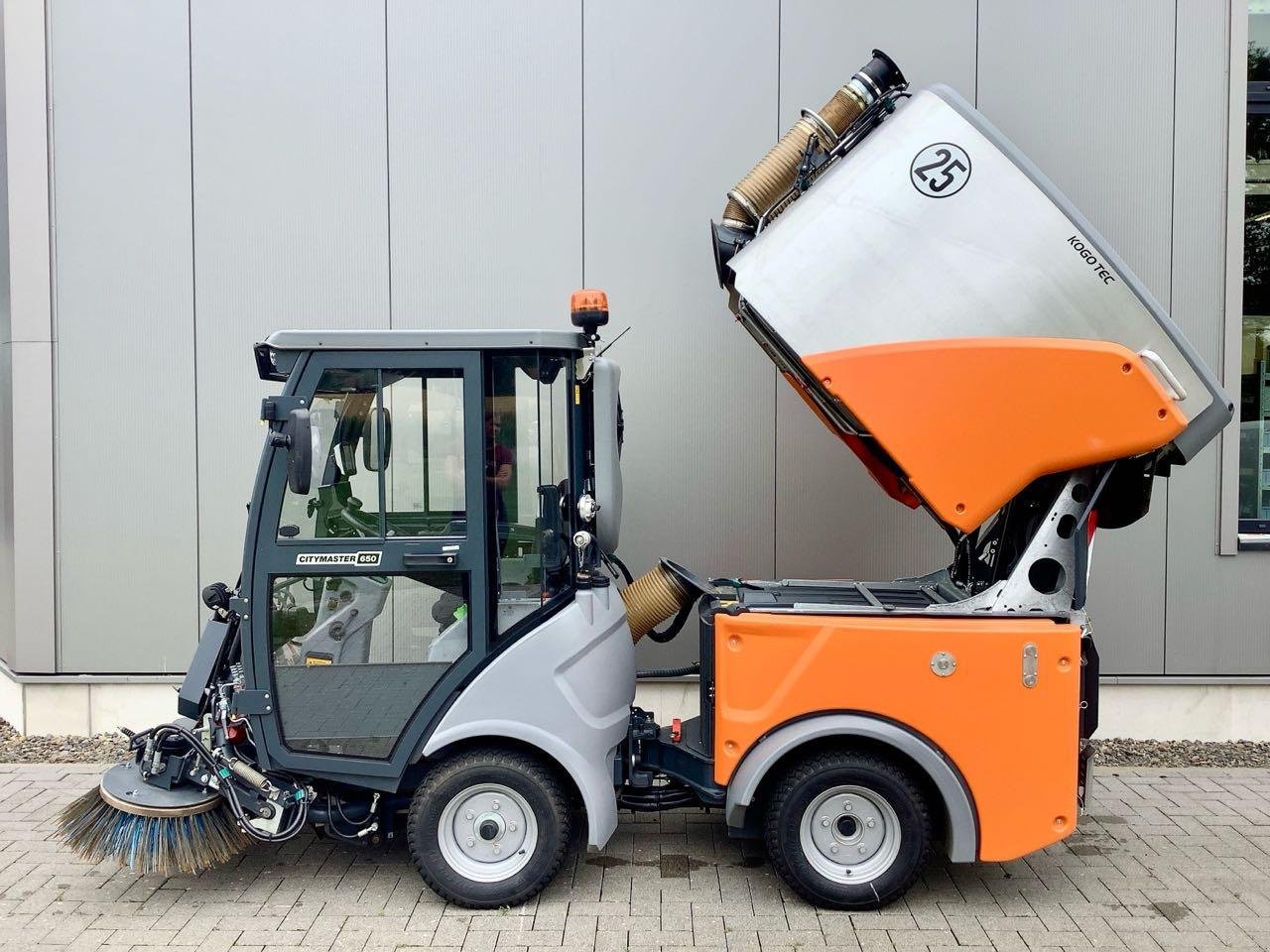 Kehrmaschine des Typs Hako Citymaster 650, Gebrauchtmaschine in Greven (Bild 8)