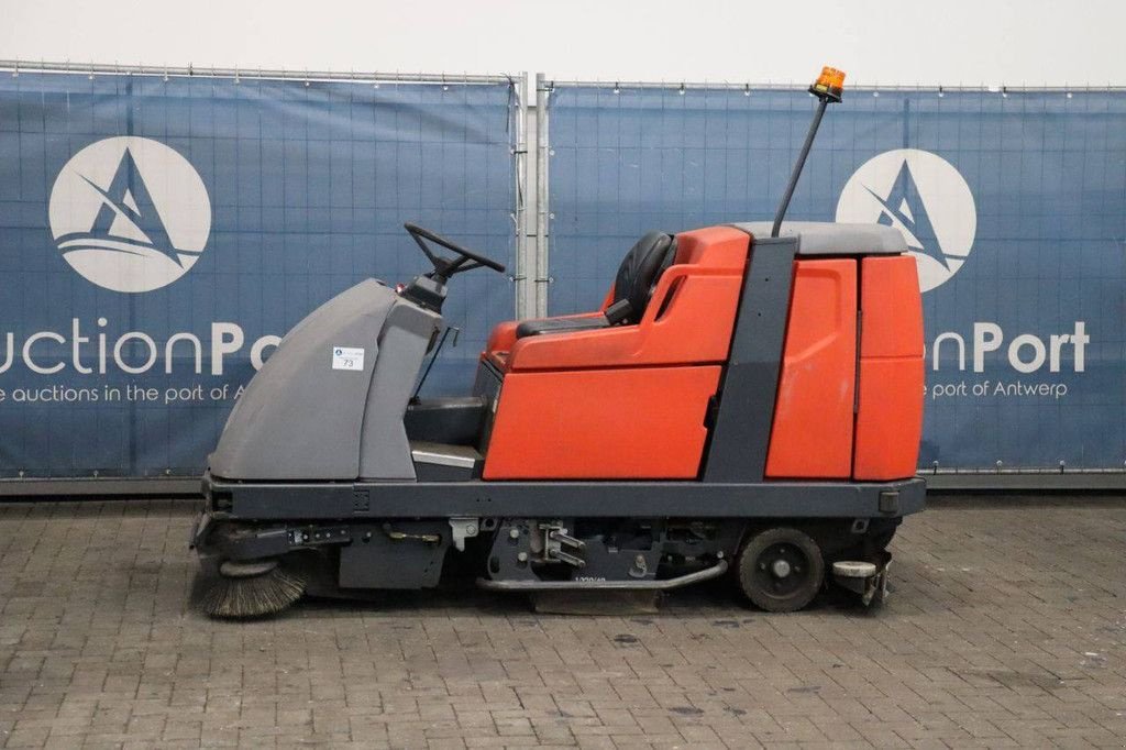 Kehrmaschine del tipo Hako Hakomatic B310 R CL, Gebrauchtmaschine en Antwerpen (Imagen 1)