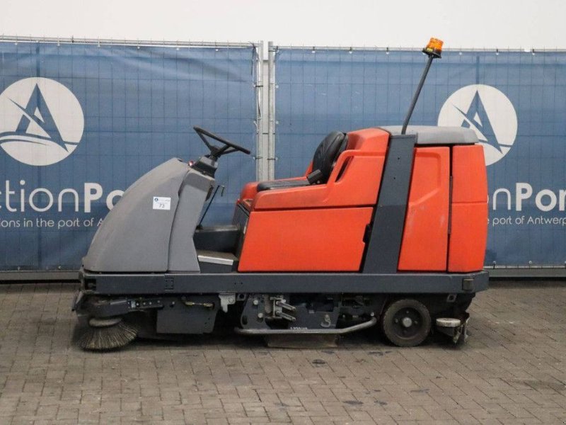 Kehrmaschine del tipo Hako Hakomatic B310 R CL, Gebrauchtmaschine en Antwerpen (Imagen 1)