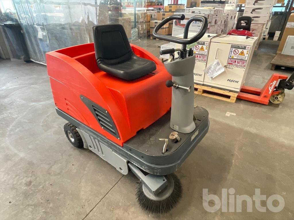 Kehrmaschine типа Hako JONAS 900V, Gebrauchtmaschine в Düsseldorf (Фотография 1)