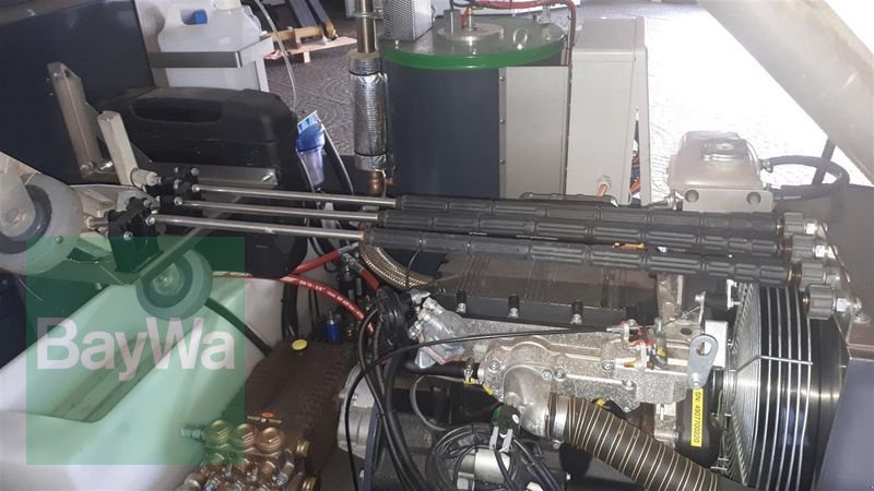 Kehrmaschine des Typs Heatweed MULTI M, Gebrauchtmaschine in Bad Brückenau (Bild 3)