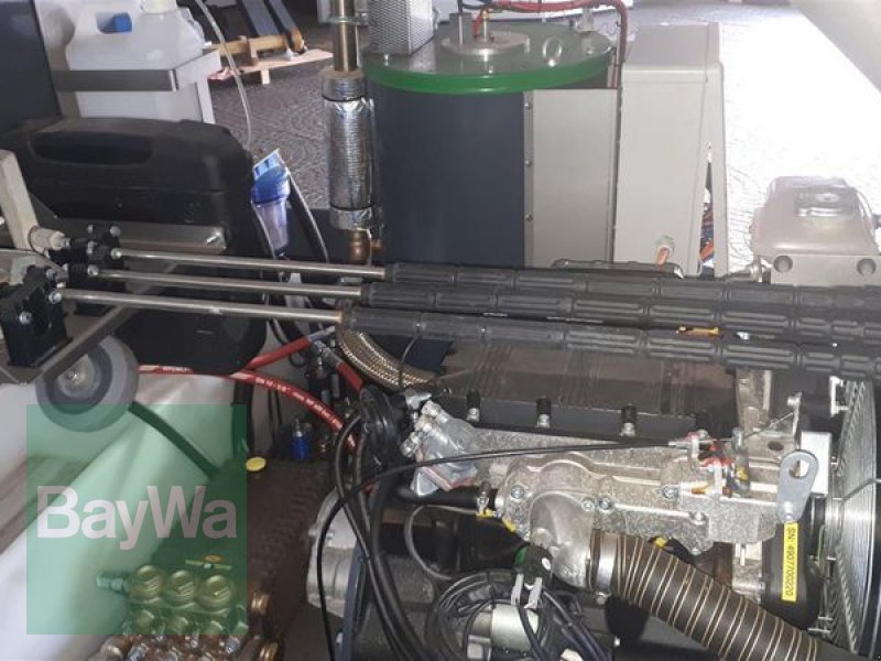 Kehrmaschine des Typs Heatweed MULTI M, Gebrauchtmaschine in Bad Brückenau (Bild 3)