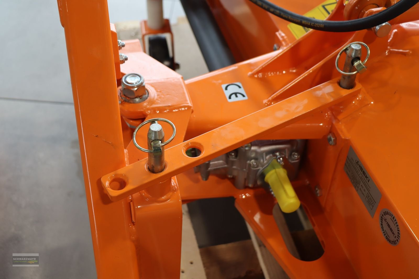 Kehrmaschine des Typs Iseki Frontkehrmaschine KL 130/40, Gebrauchtmaschine in Gampern (Bild 13)