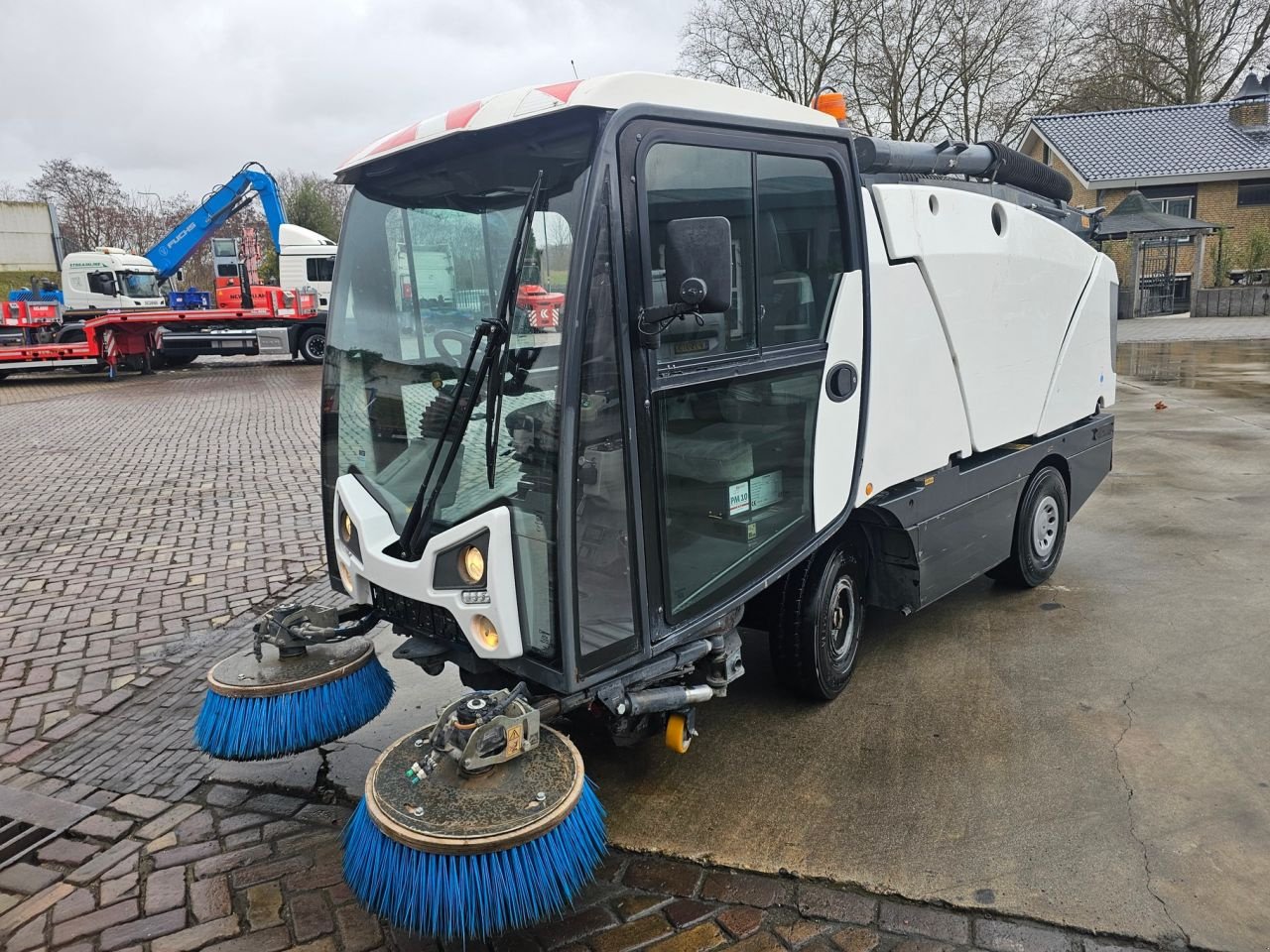 Kehrmaschine del tipo Johnston CN201, Gebrauchtmaschine en Geleen (Imagen 3)