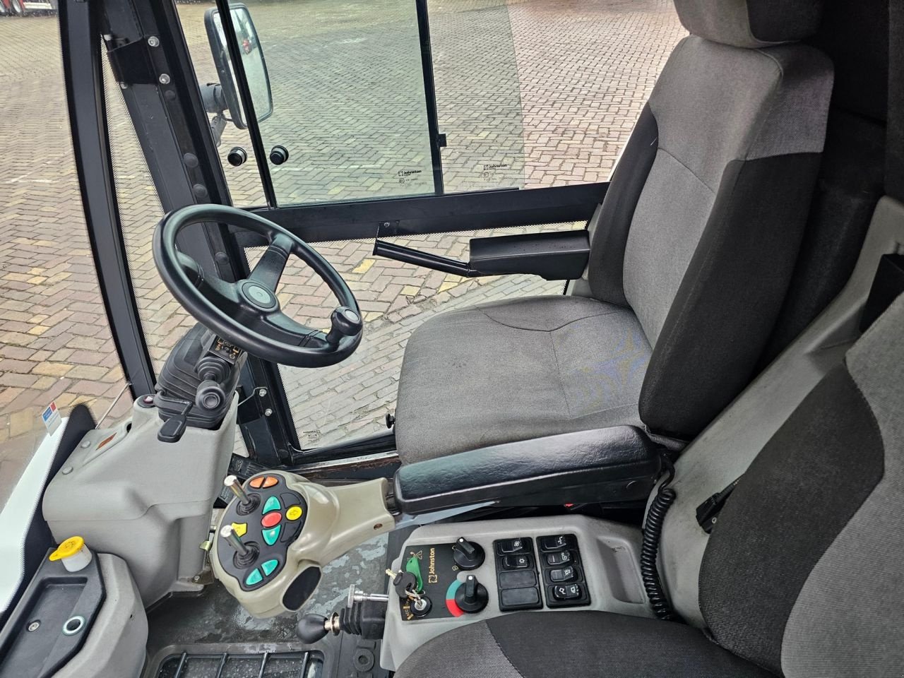 Kehrmaschine del tipo Johnston CN201, Gebrauchtmaschine en Geleen (Imagen 8)