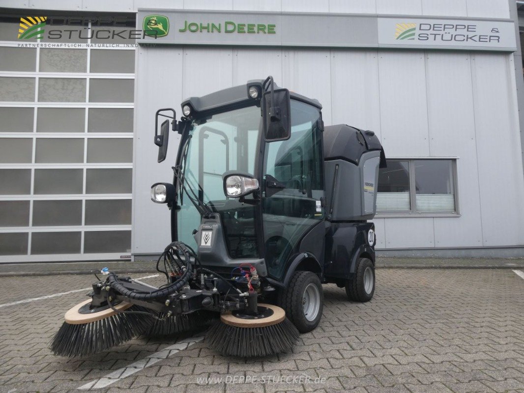 Kehrmaschine del tipo Kärcher MC 50, Gebrauchtmaschine In Lauterberg/Barbis (Immagine 1)