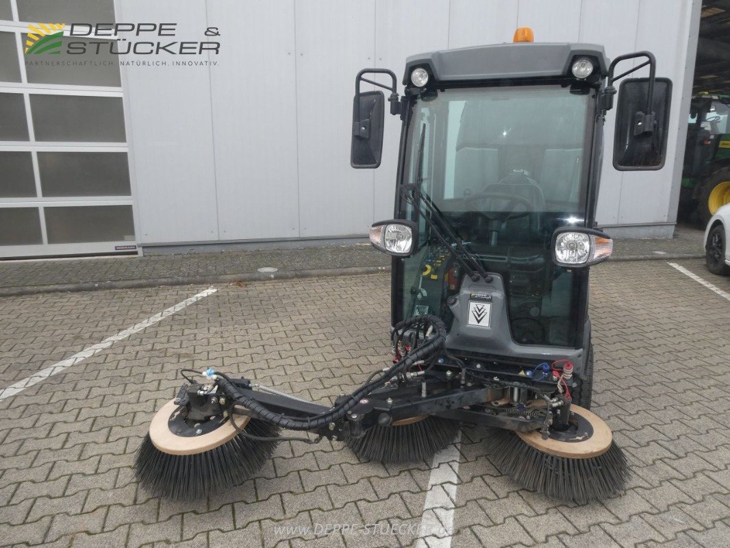 Kehrmaschine del tipo Kärcher MC 50, Gebrauchtmaschine In Lauterberg/Barbis (Immagine 18)