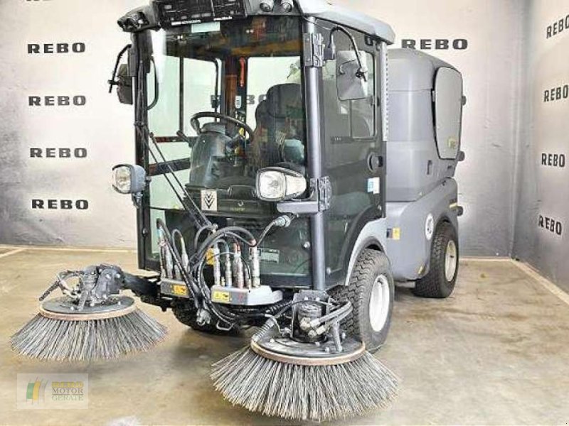 Kehrmaschine typu Kärcher MC130, Gebrauchtmaschine v Winsen (Obrázek 1)