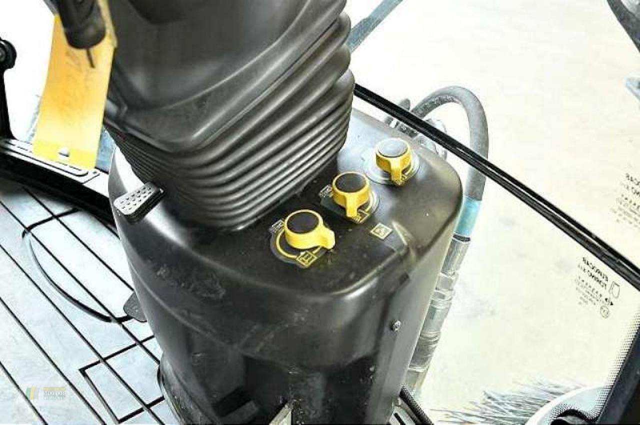 Kehrmaschine typu Kärcher MC130, Gebrauchtmaschine v Winsen (Obrázek 9)