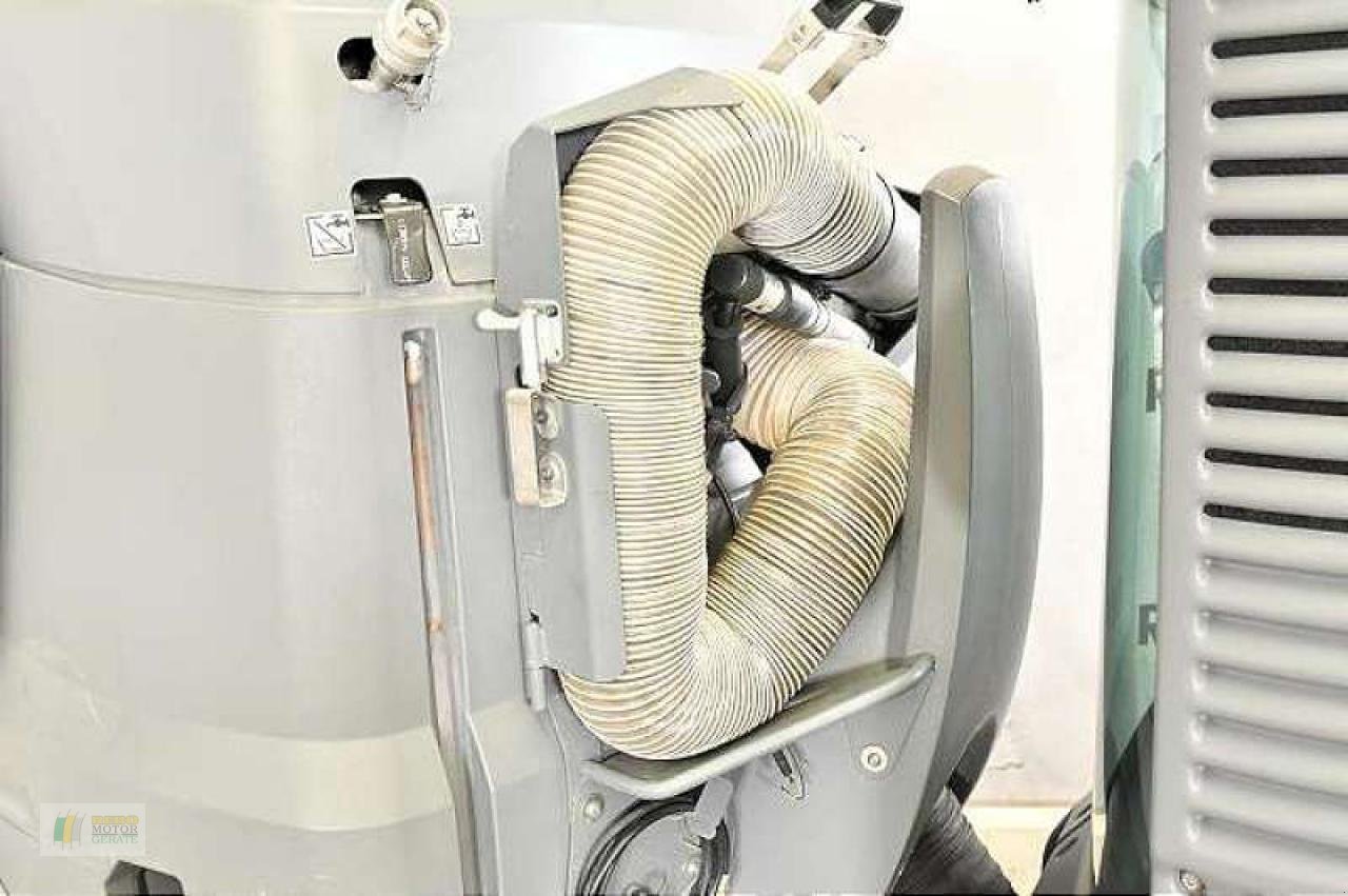 Kehrmaschine typu Kärcher MC130, Gebrauchtmaschine v Winsen (Obrázek 10)