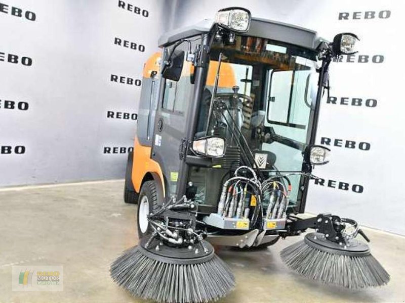 Kehrmaschine от тип Kärcher MC130, Gebrauchtmaschine в Cloppenburg