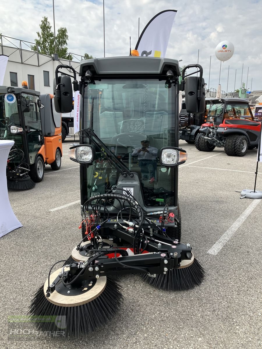 Kehrmaschine des Typs Kärcher MIC 26, Vorführmaschine in Kronstorf (Bild 2)