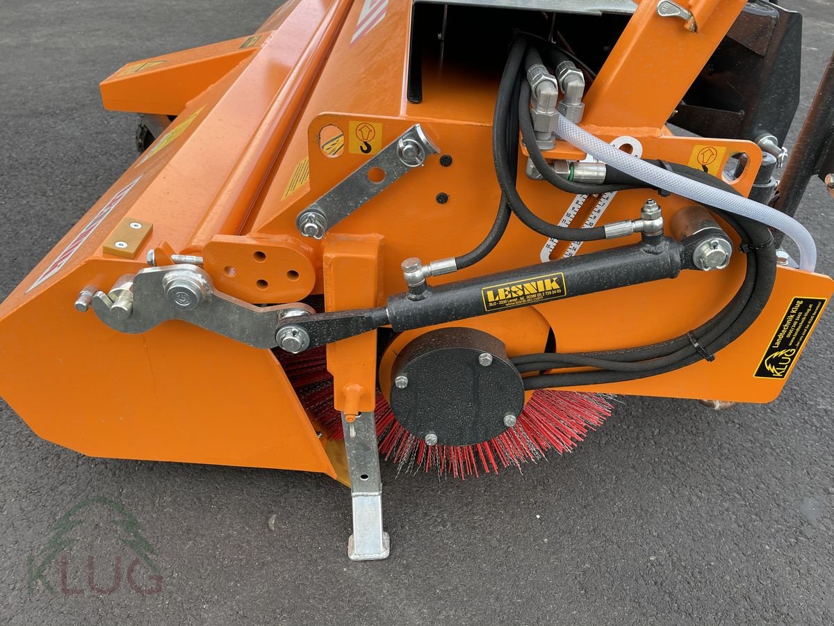 Kehrmaschine des Typs Lesnik MLK 250 Profi Kehrmaschine, Neumaschine in Pirching am Traubenberg (Bild 17)