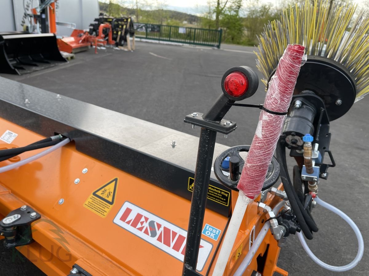 Kehrmaschine des Typs Lesnik MLK 250 Profi Kehrmaschine, Neumaschine in Pirching am Traubenberg (Bild 12)
