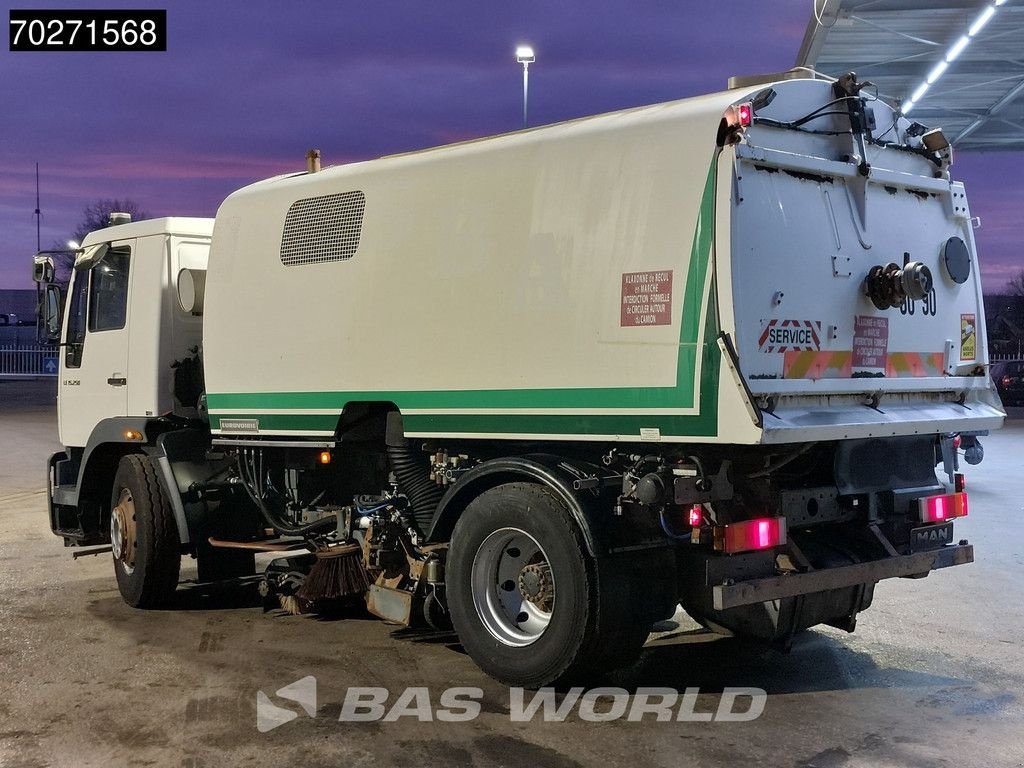 Kehrmaschine del tipo MAN LE 15.250 4X2 Eurovoirie Sweeper Manual Steelsuspension Euro 3, Gebrauchtmaschine In Veghel (Immagine 5)