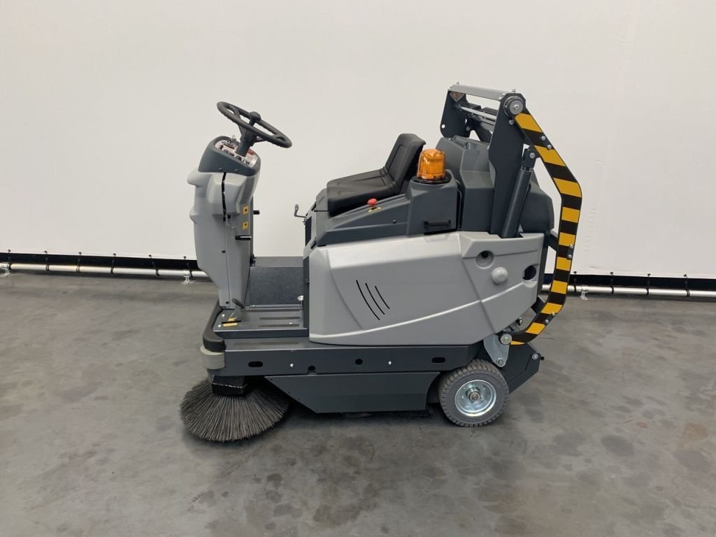 Kehrmaschine des Typs Meijer VR 1300 HD, Neumaschine in Culemborg (Bild 2)