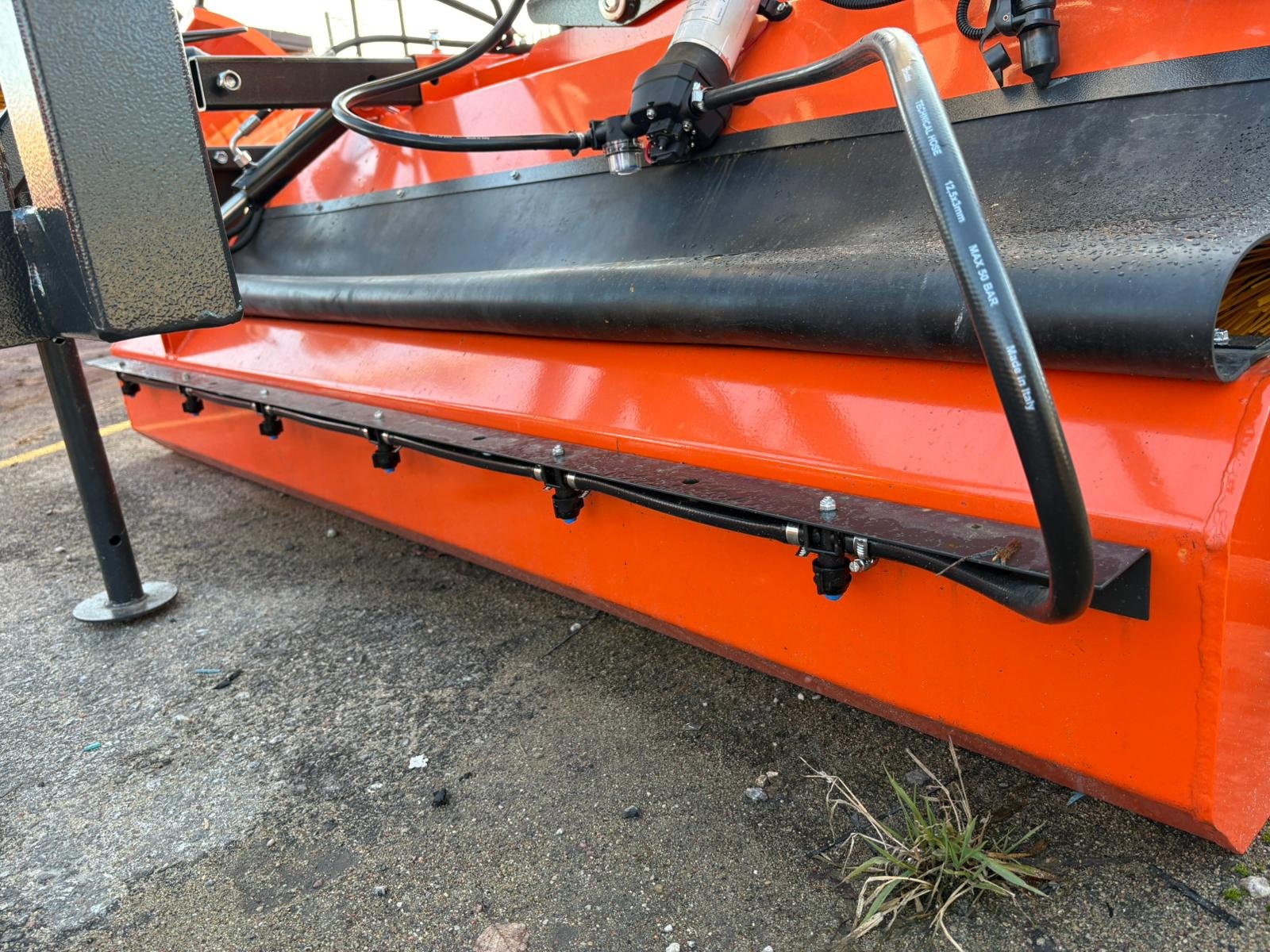 Kehrmaschine des Typs Metal-Technik Kehrmaschine / sweeper, Neumaschine in Michałowo (Bild 9)