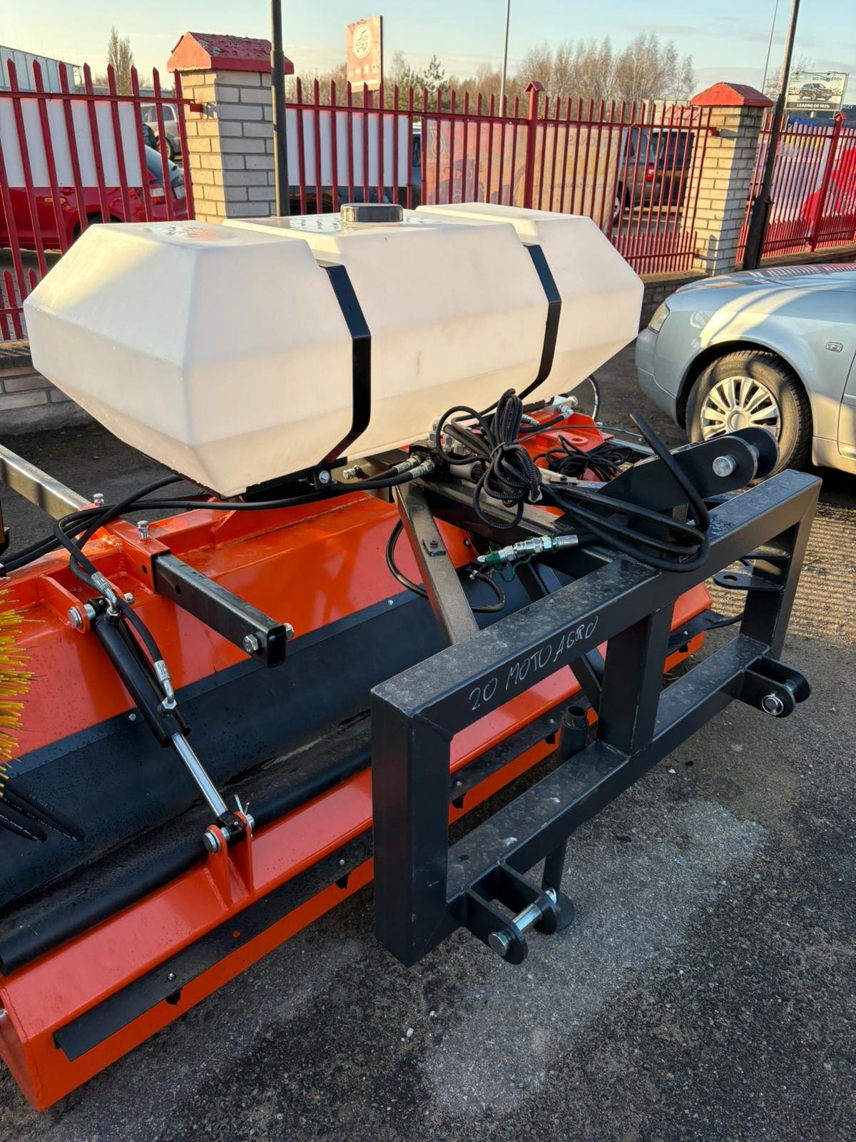 Kehrmaschine des Typs Metal-Technik Kehrmaschine / sweeper, Neumaschine in Michałowo (Bild 18)