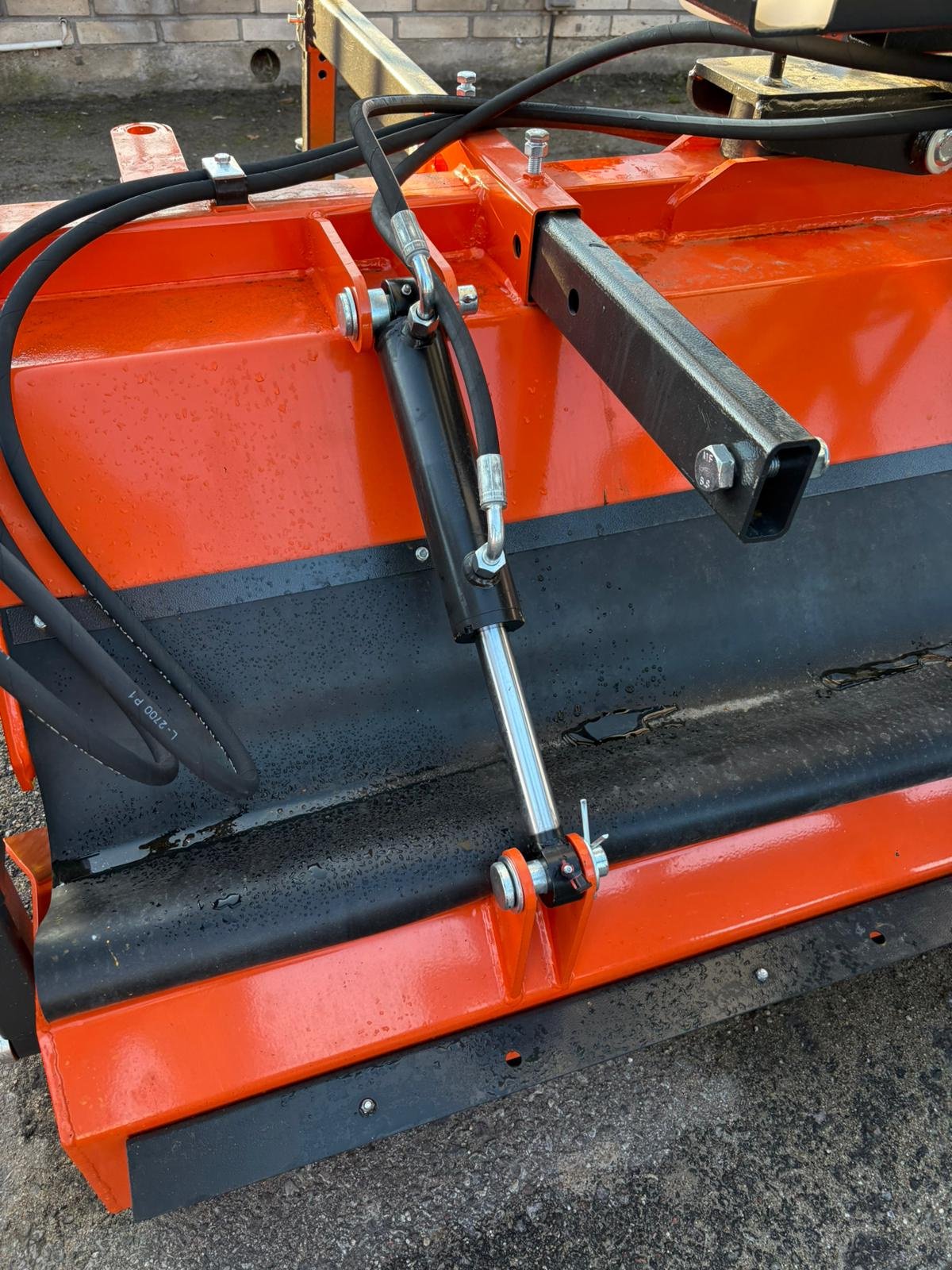 Kehrmaschine des Typs Metal-Technik Kehrmaschine / sweeper, Neumaschine in Michałowo (Bild 19)