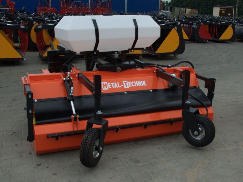 Kehrmaschine typu Metal-Technik Kehrmaschine / sweeper, Neumaschine w Michałowo (Zdjęcie 1)