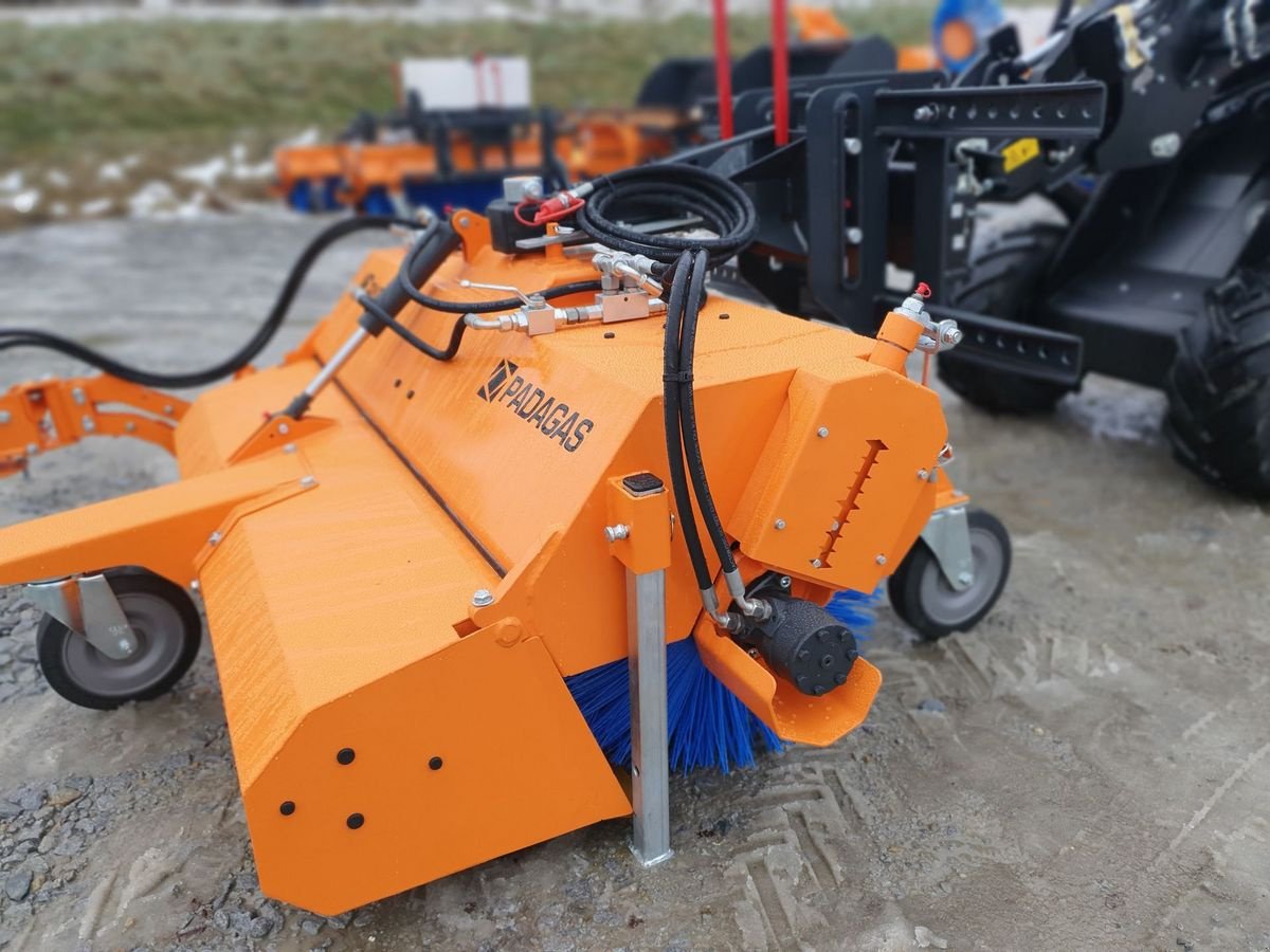 Kehrmaschine a típus Padagas FOX H Kehrmaschine Hoflader Radlader Traktor, Neumaschine ekkor: Aigen-Schlägl (Kép 17)
