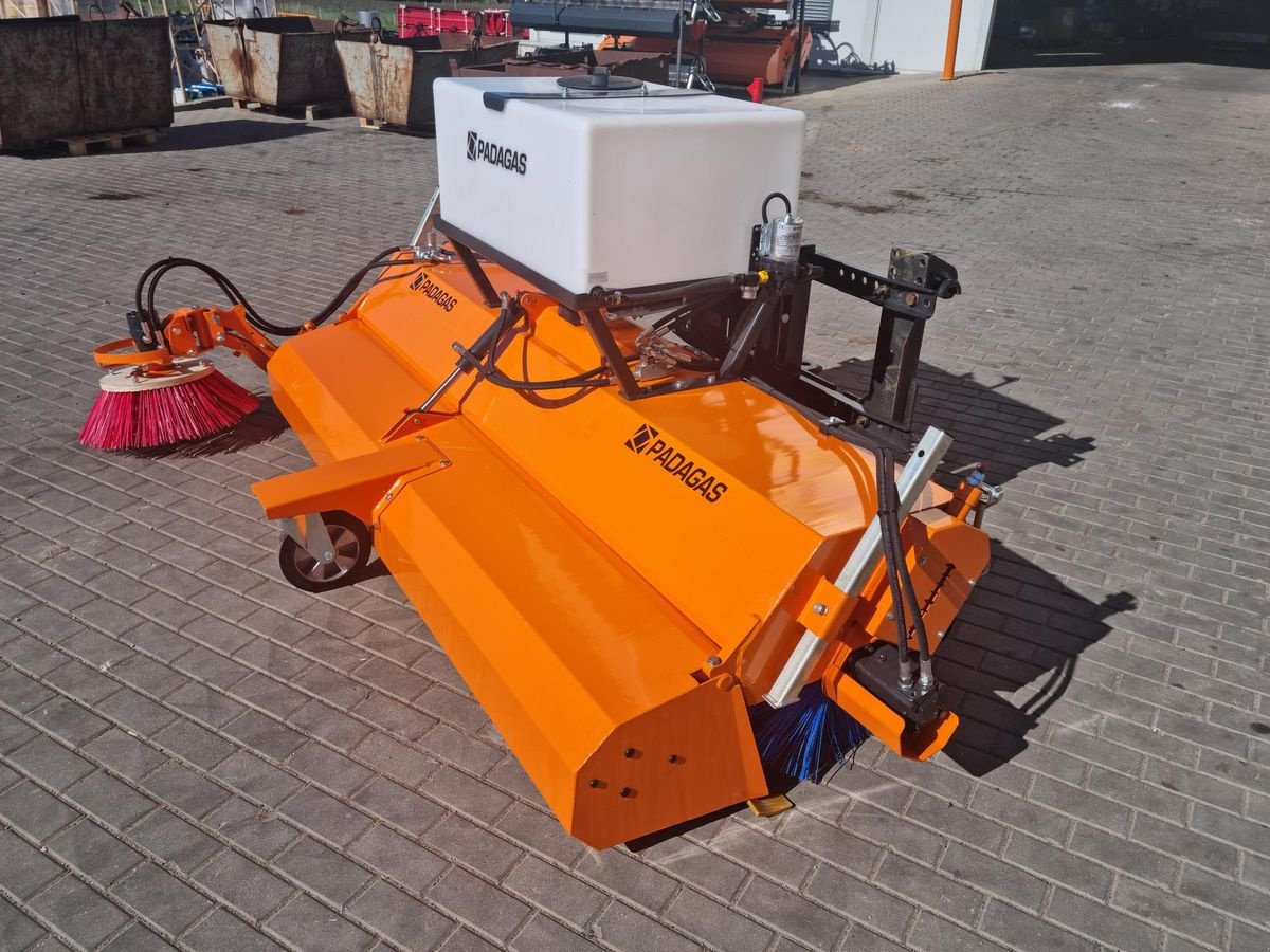 Kehrmaschine a típus Padagas FOX H Kehrmaschine Hoflader Radlader Traktor, Neumaschine ekkor: Aigen-Schlägl (Kép 10)