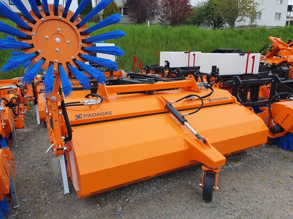 Kehrmaschine des Typs Padagas PROFI KEHRMASCHINE Traktor Radlader Bema Adler, Neumaschine in Aigen-Schlägl (Bild 3)